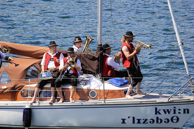 譚龍與費利 譚龍與費利